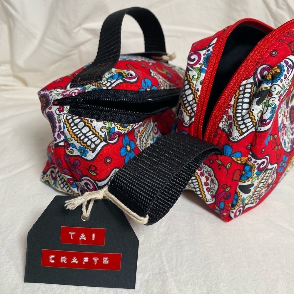 Handmade Accessories Bag Set Red & White Skull pattern with zipper openings. New - Picture 10 of 10